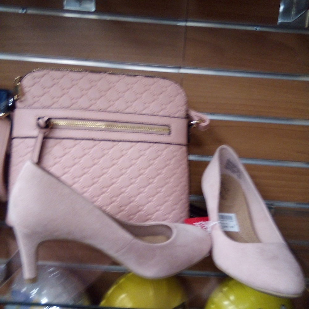 Pumps - Picture 2 of 2